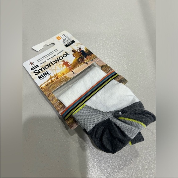Smartwool Men's L Large Run Zero Cushion Low Ankle Socks White NWT - Picture 1 of 6